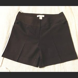 White House Black Market Crepe Shorts Black size 4